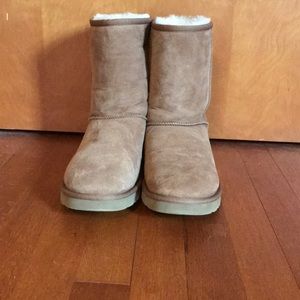 Ugg Australia Classic Short Boots